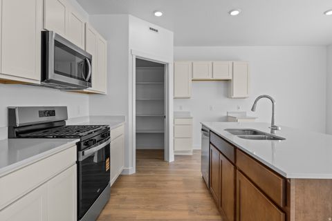 Tiny photo for 209 E LEVENGROVE DR #177, Lehi, UT 84048 (MLS # 2120138)