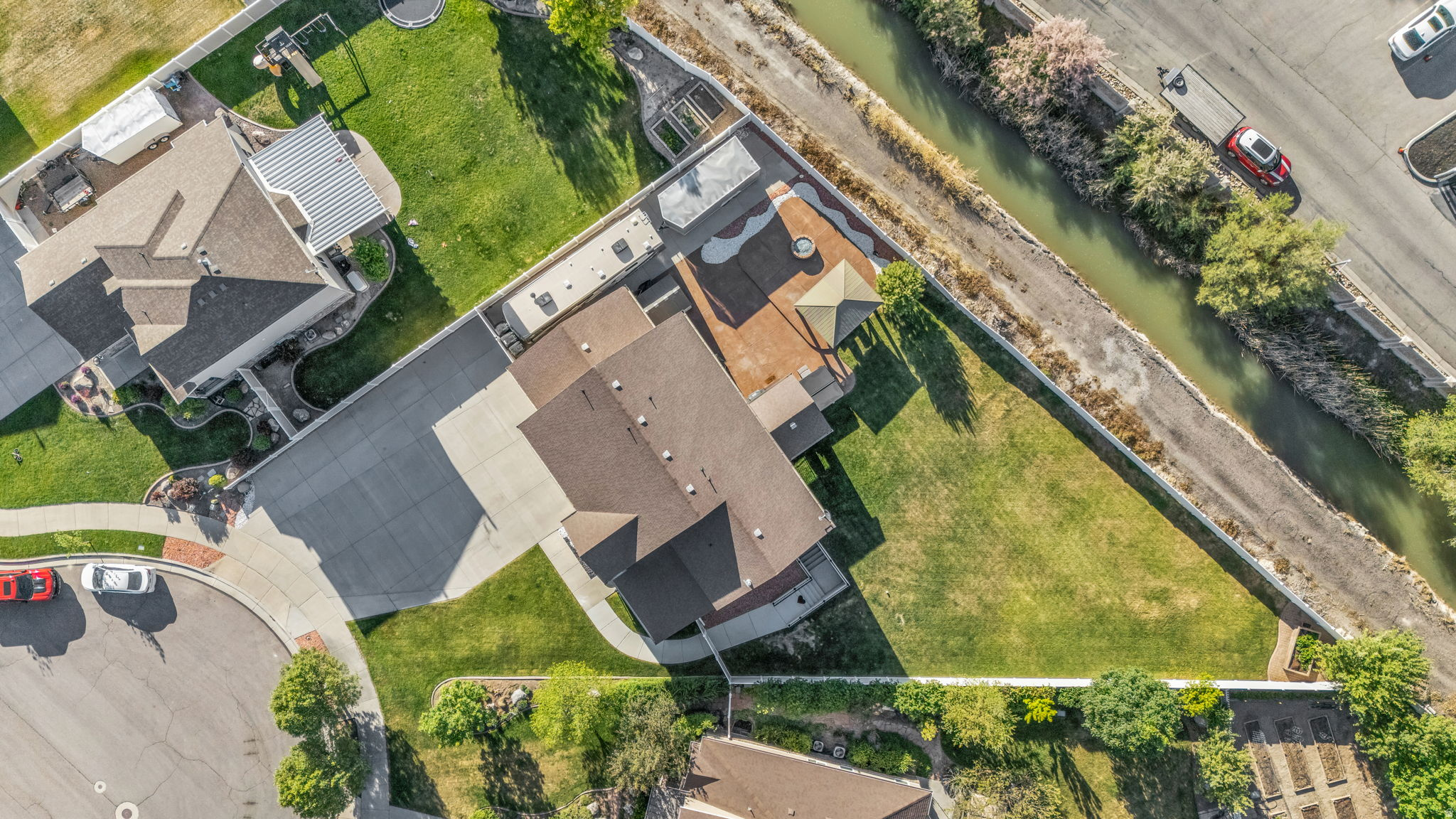 MEADOWS - Residential