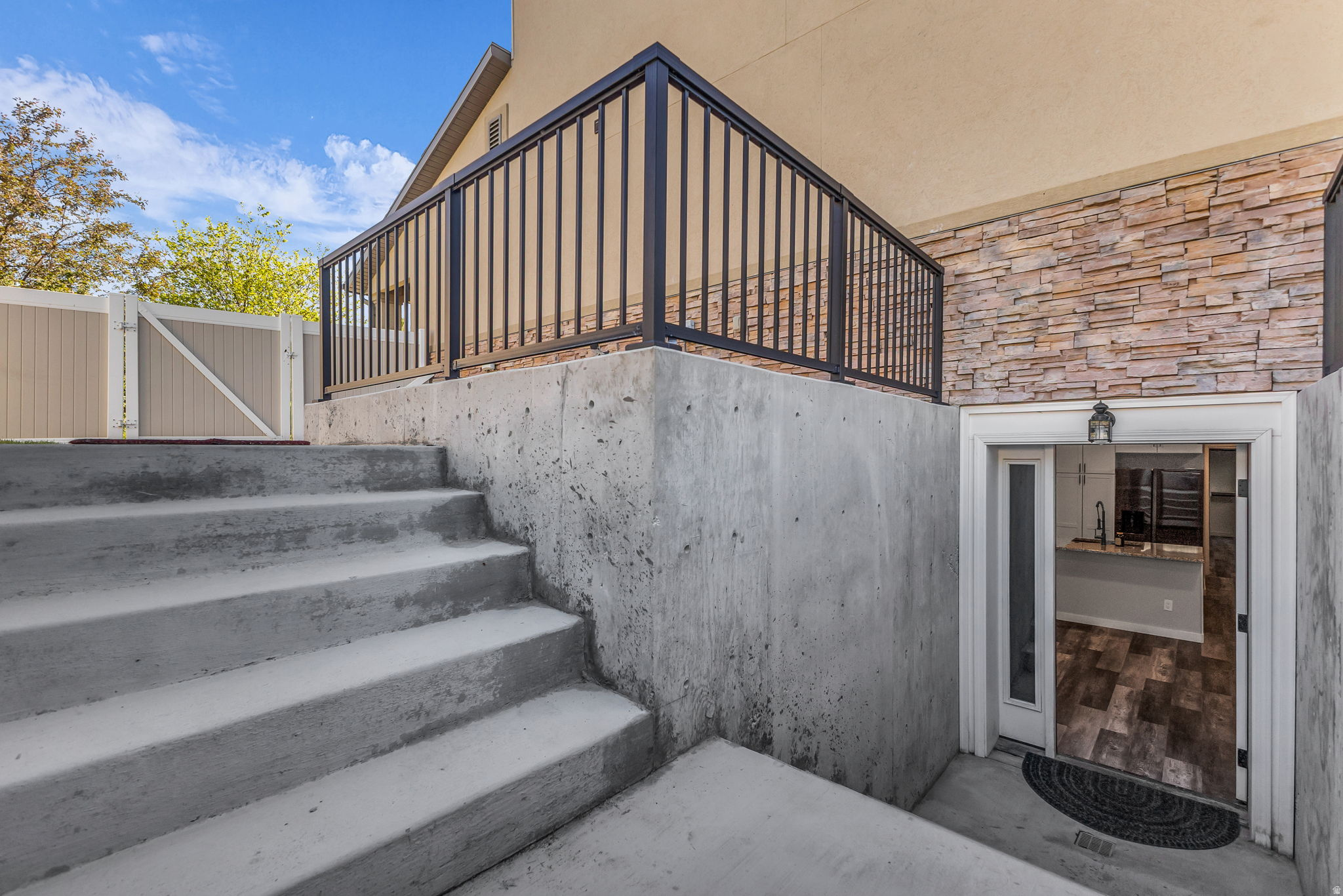 MEADOWS - Residential