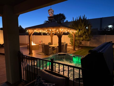 Tiny photo for 10498 S BROOKLYN VIEW LANE CIR W, South Jordan, UT 84095 (MLS # 2158275)