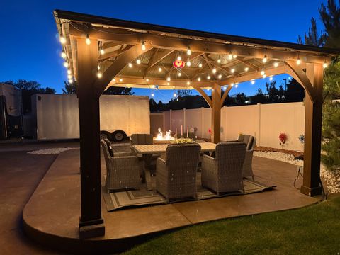 Tiny photo for 10498 S BROOKLYN VIEW LANE CIR W, South Jordan, UT 84095 (MLS # 2158275)