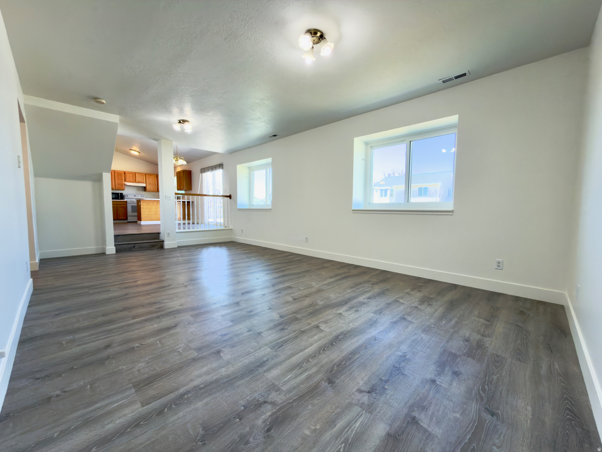 VALLEY CREST - Residential