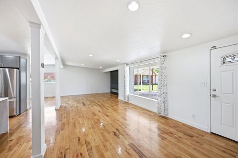 Tiny photo for 5543 S 640 W, Murray, UT 84123 (MLS # 2157933)