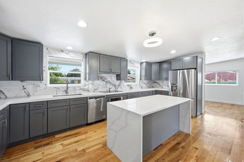 Tiny photo for 5543 S 640 W, Murray, UT 84123 (MLS # 2157933)