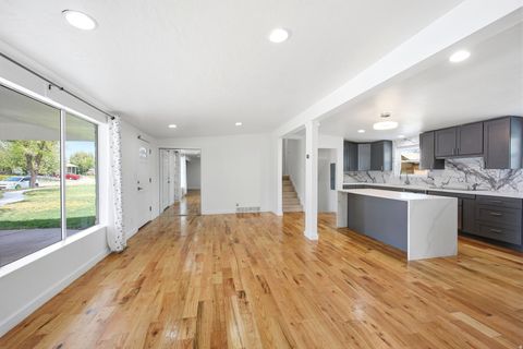 Tiny photo for 5543 S 640 W, Murray, UT 84123 (MLS # 2157933)