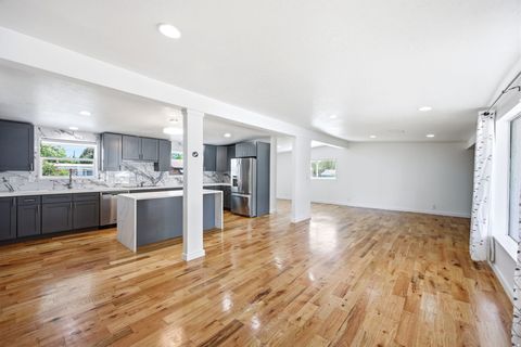 Tiny photo for 5543 S 640 W, Murray, UT 84123 (MLS # 2157933)