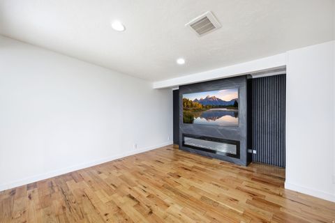 Tiny photo for 5543 S 640 W, Murray, UT 84123 (MLS # 2157933)