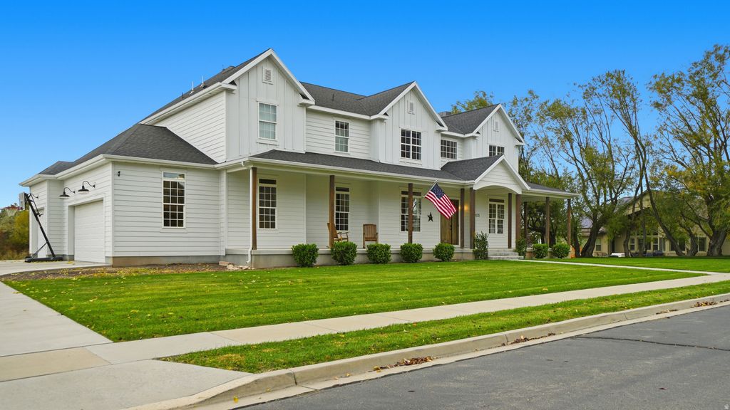 Photo of 10535 N JANIE LN, Highland, UT 84003 (MLS # 2119880)