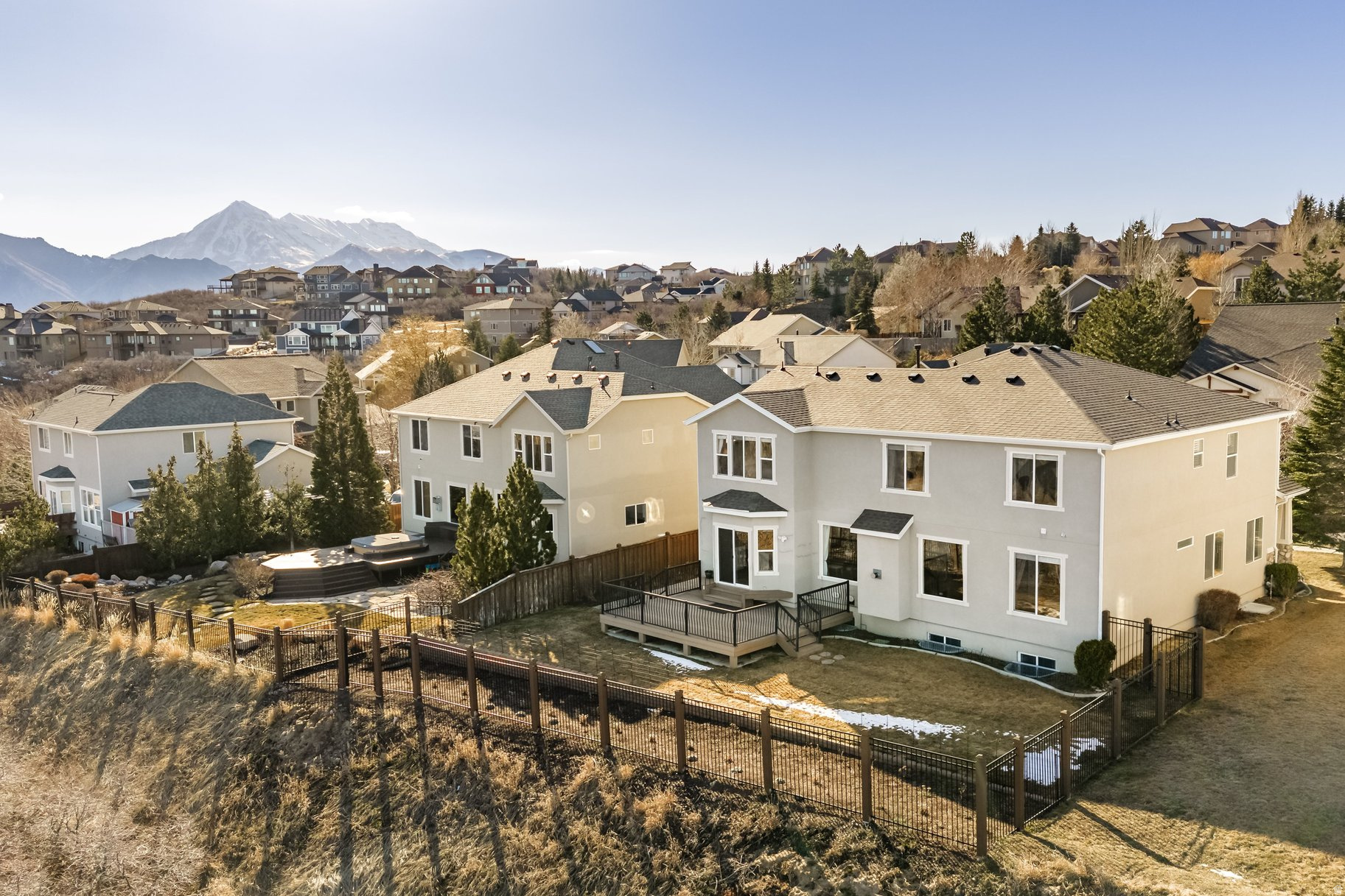 SUNCREST - Residential