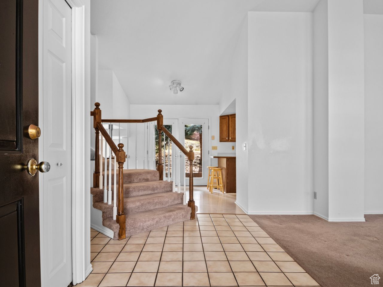 1994 E Gyrfalcon Dr, Sandy, Utah image 3