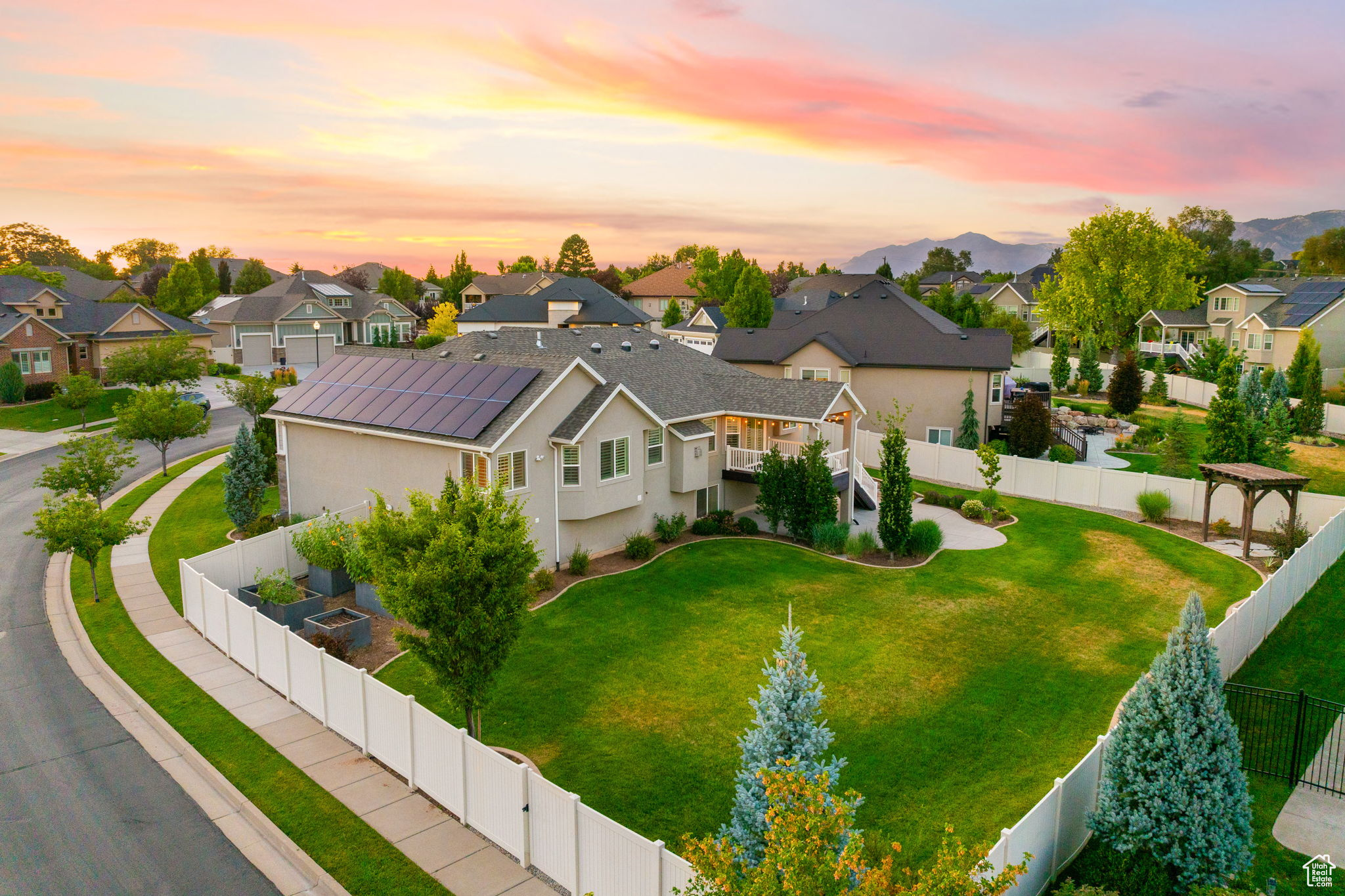 TUSCAN ESTATES - Residential