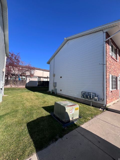 Tiny photo for 556 N FAIRFIELD RD #A-2, Layton, UT 84041 (MLS # 2127012)