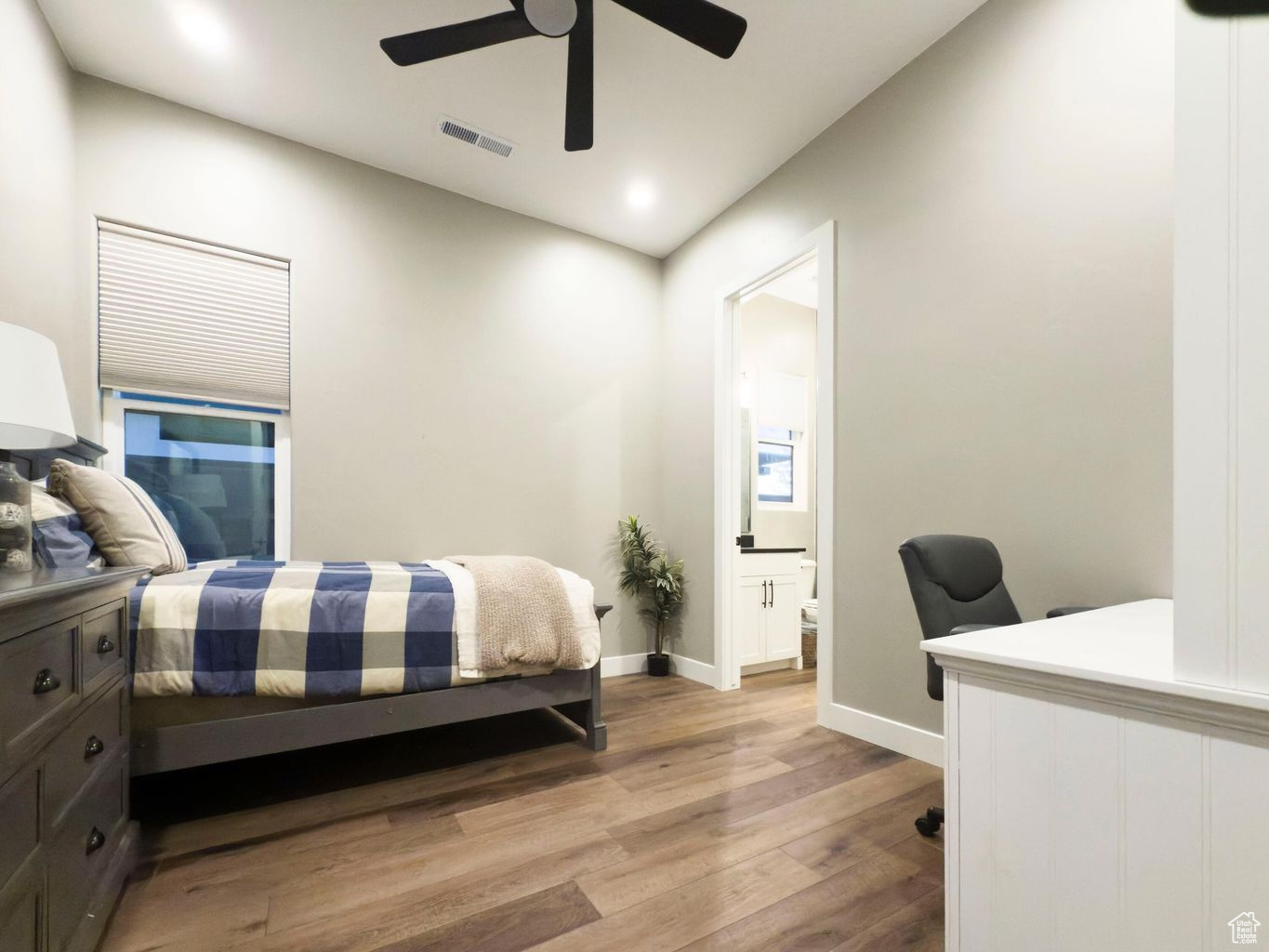 VIEWS AT CORAL CANYON - Residential