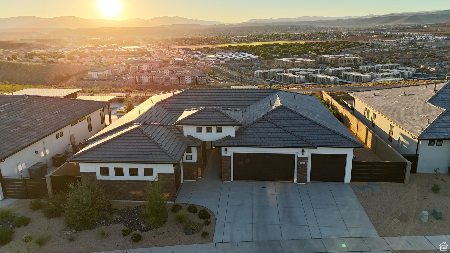 VIEWS AT CORAL CANYON - Residential