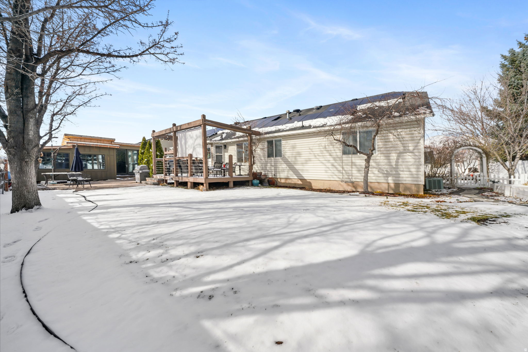 LANDMARK ESTATES - Residential