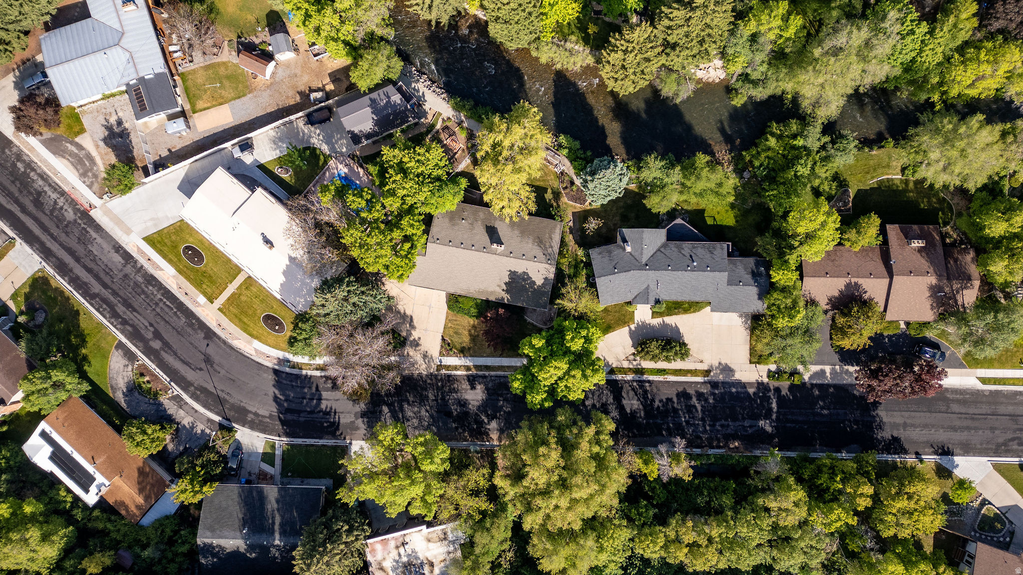 HIDDEN VILLAGE - Residential
