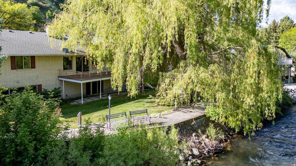 Photo of 1365 SUMAC DR, Logan, UT 84321 (MLS # 2160798)