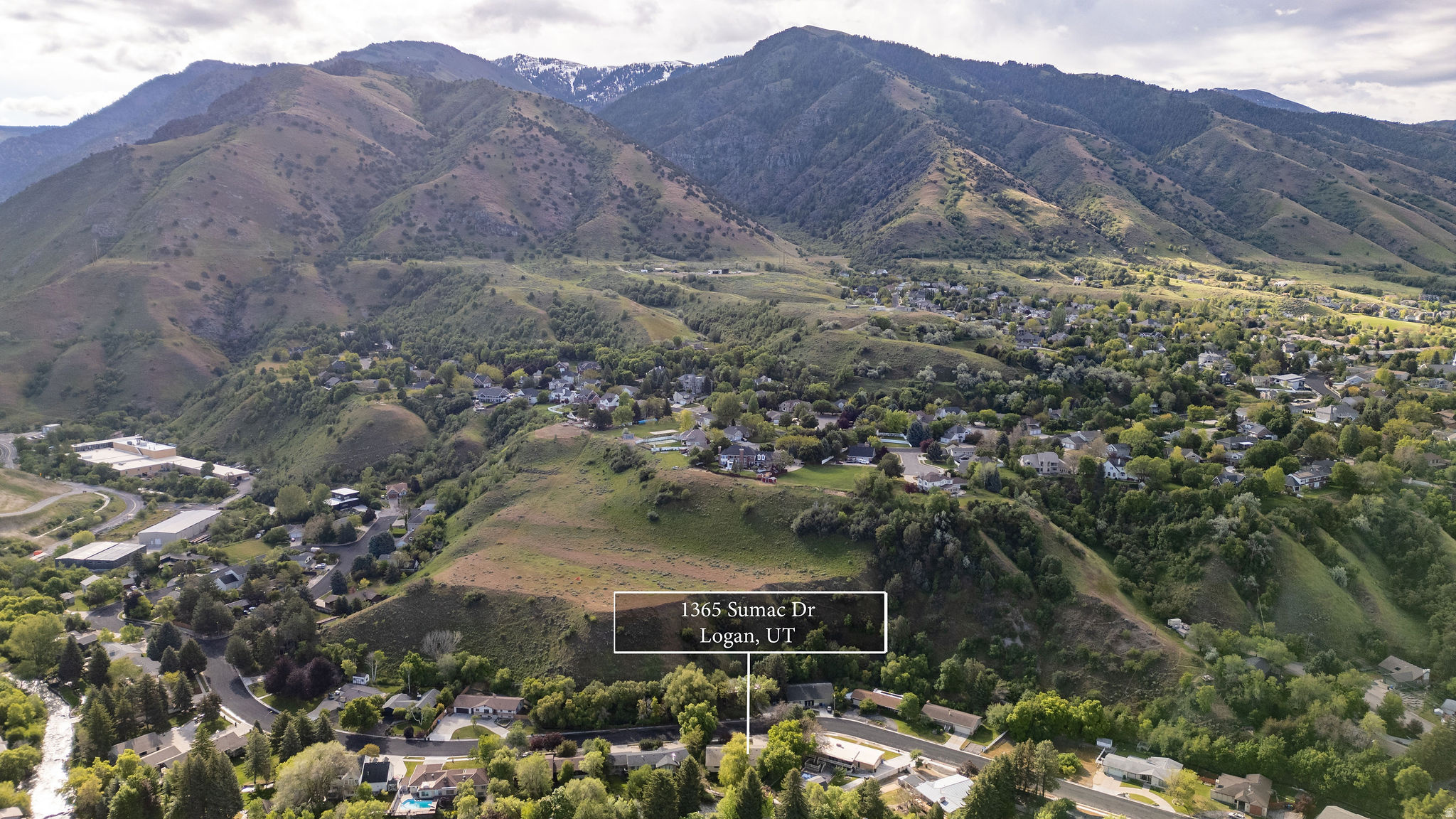 HIDDEN VILLAGE - Residential