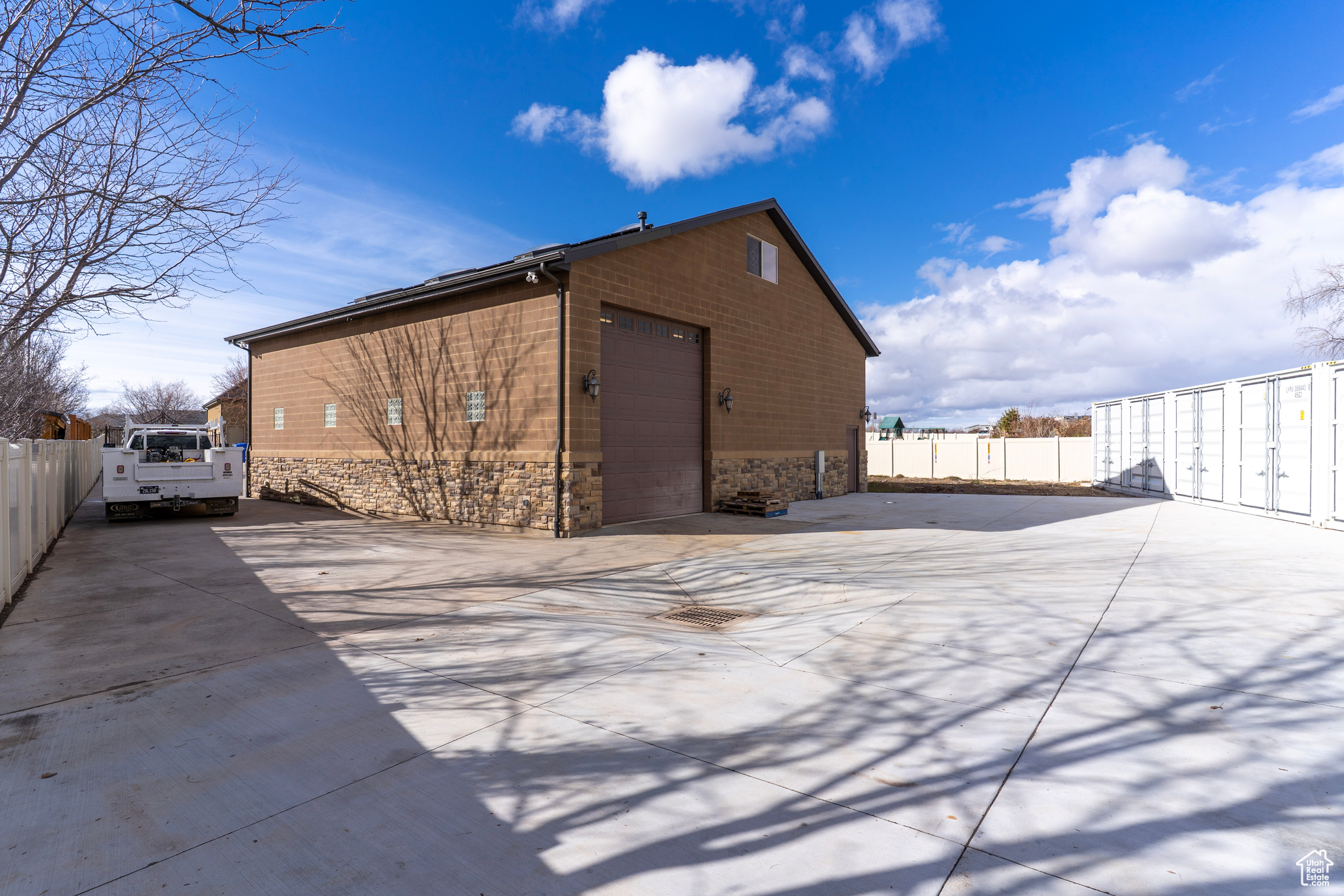 SPRING CREEK - Residential