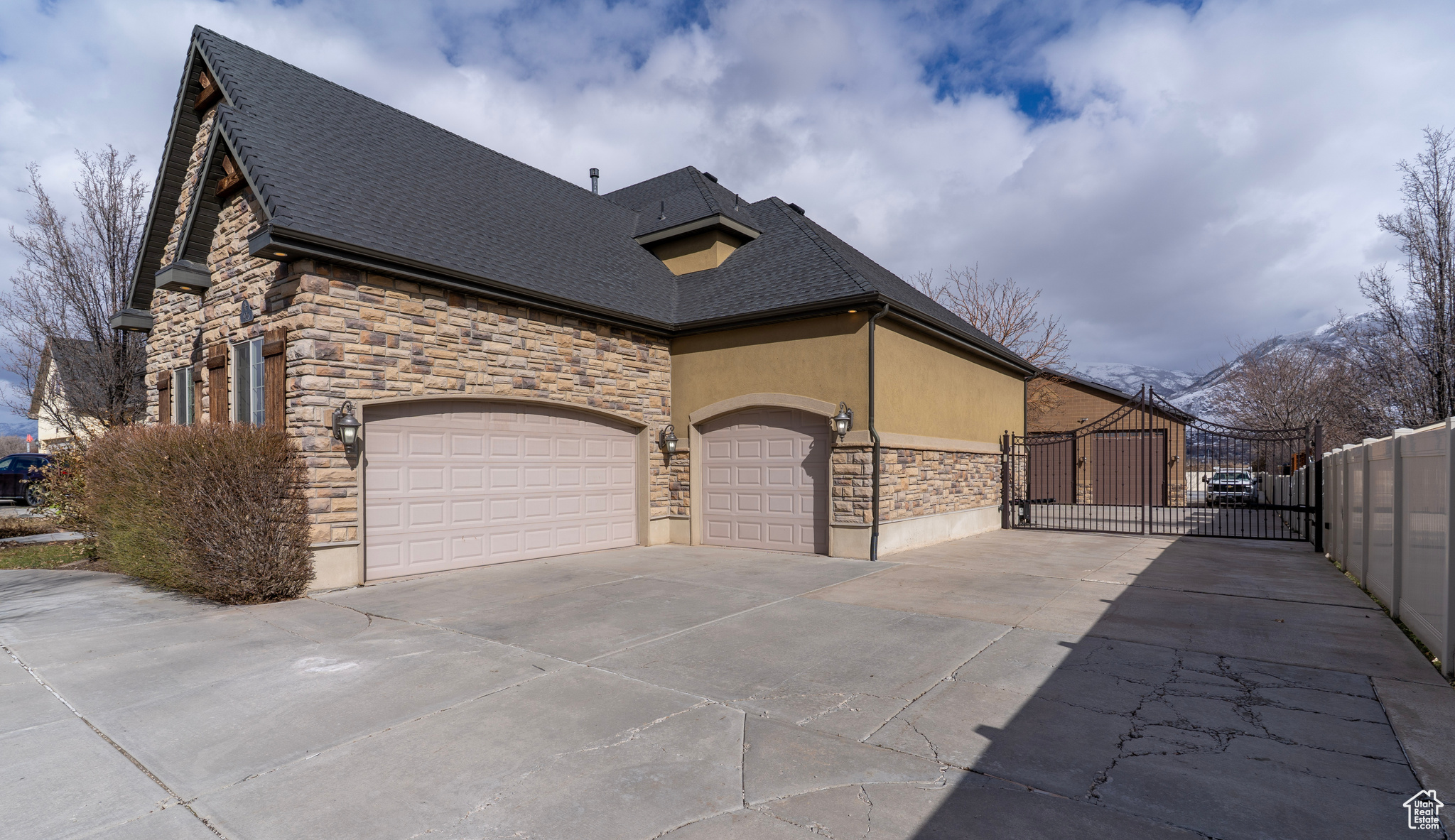 SPRING CREEK - Residential