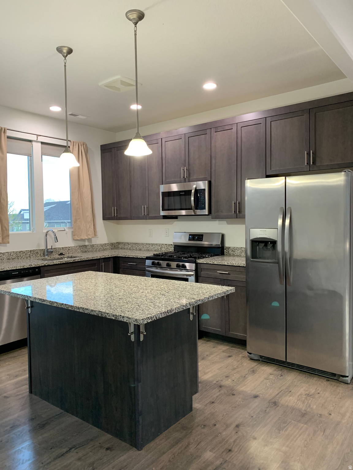 DAYBREAK - Residential