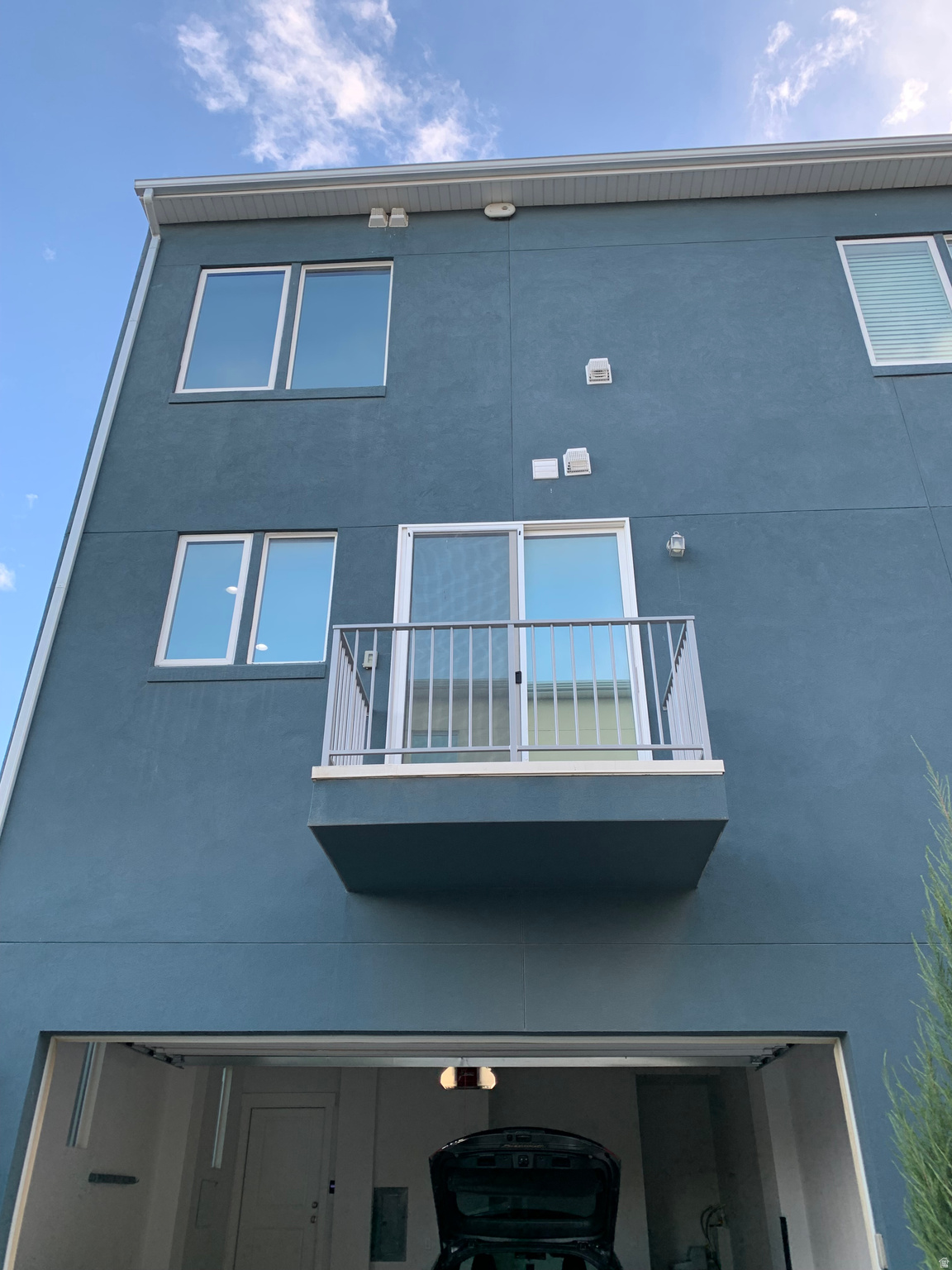 DAYBREAK - Residential