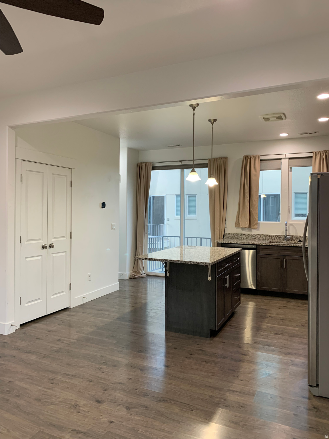 DAYBREAK - Residential