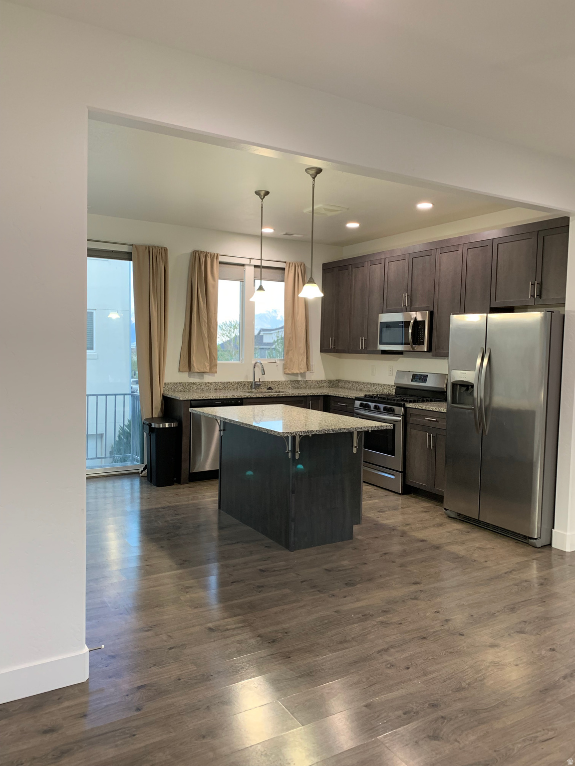 DAYBREAK - Residential