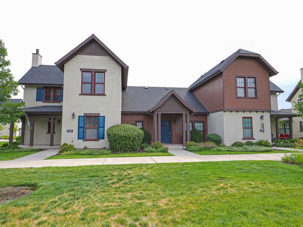 Photo of 11209 S OAKMOND RD, South Jordan, UT 84095 (MLS # 2175527)