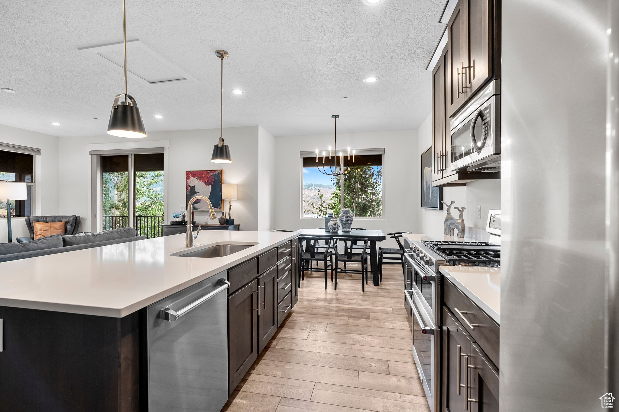 QUARRY SPRINGS - Residential