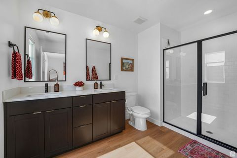 Tiny photo for 493 E ALICE Way, Layton, UT 84041 (MLS # 2116535)