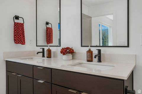 Tiny photo for 493 E ALICE Way, Layton, UT 84041 (MLS # 2116535)