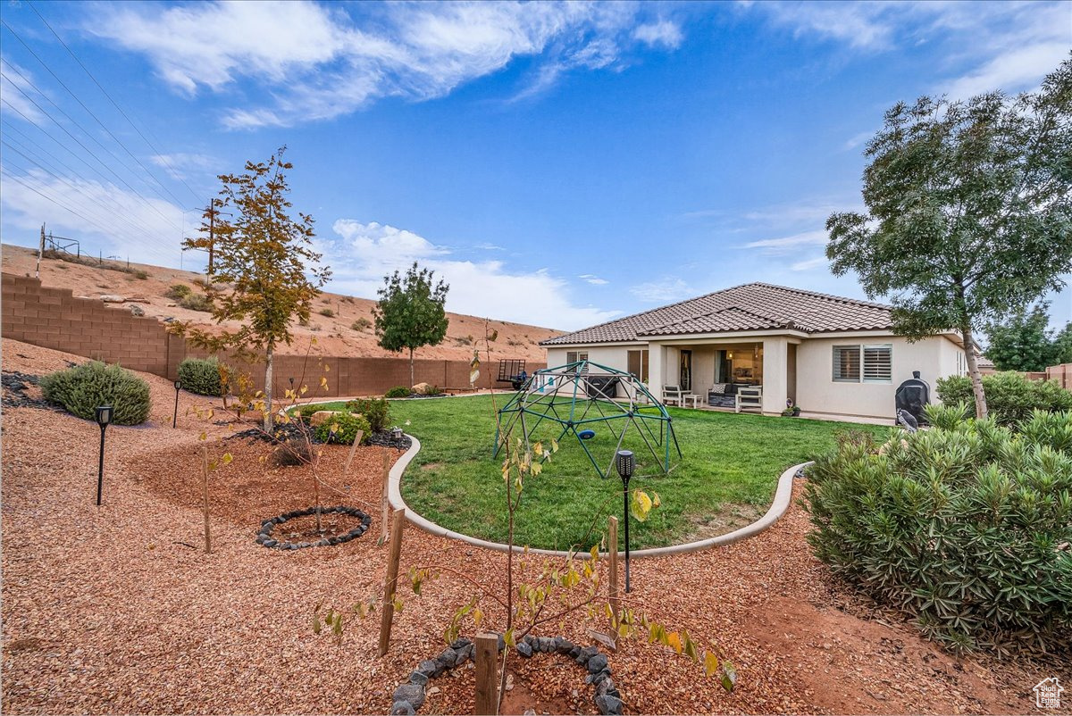 SUGAR PLUM IN THE FIELDS PH 2 - Residential