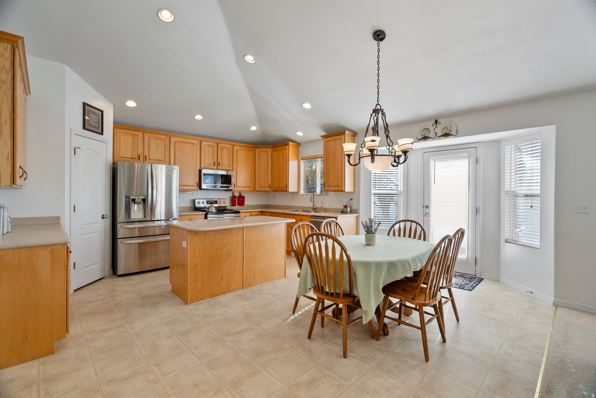 OAKS AT JORDAN HILLS VILLAGES PHASE 3 - Residential