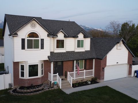 Tiny photo for 8233 S CREEKWOOD CIR, West Jordan, UT 84088 (MLS # 2154452)