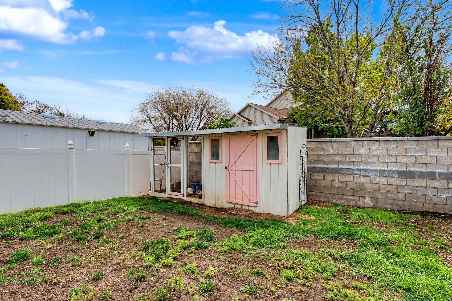 CREEKWOOD - Residential