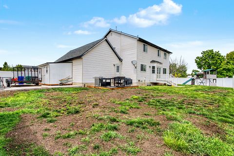 Tiny photo for 8233 S CREEKWOOD CIR, West Jordan, UT 84088 (MLS # 2154452)