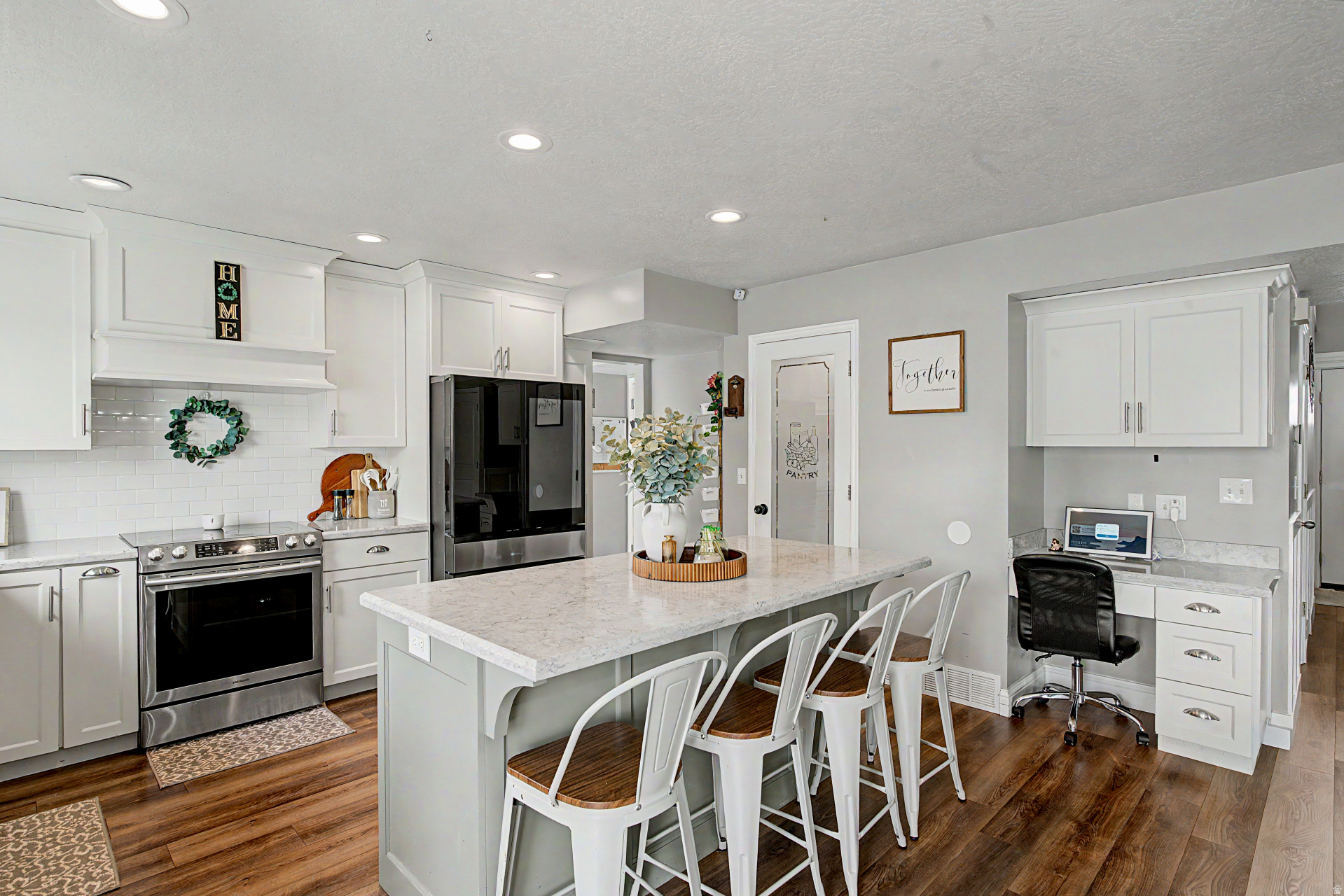 CREEKWOOD - Residential