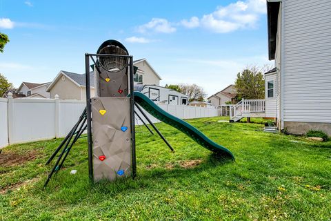 Tiny photo for 8233 S CREEKWOOD CIR, West Jordan, UT 84088 (MLS # 2154452)