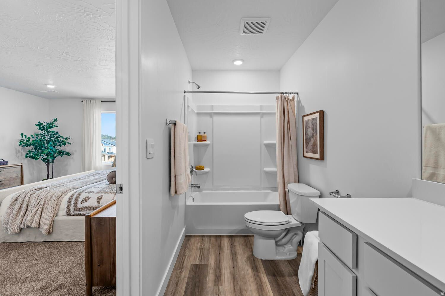 OLD SORREL TOWNHOMES - Residential