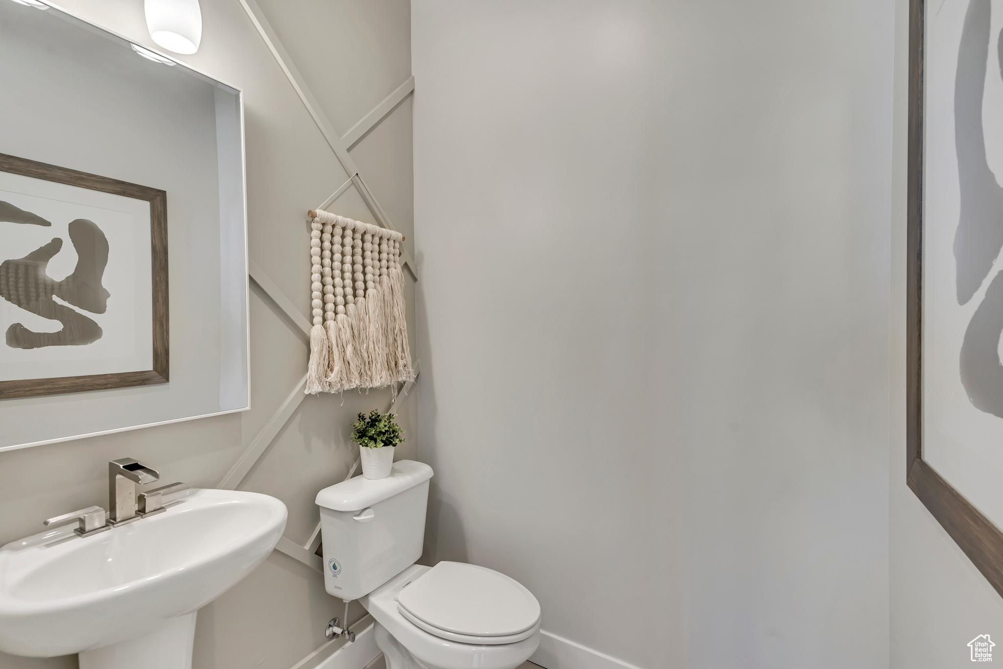 CREEKSIDE AT SHORELINE - Residential