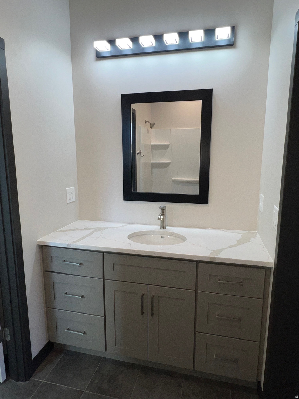 HENEFER TOWN - Residential