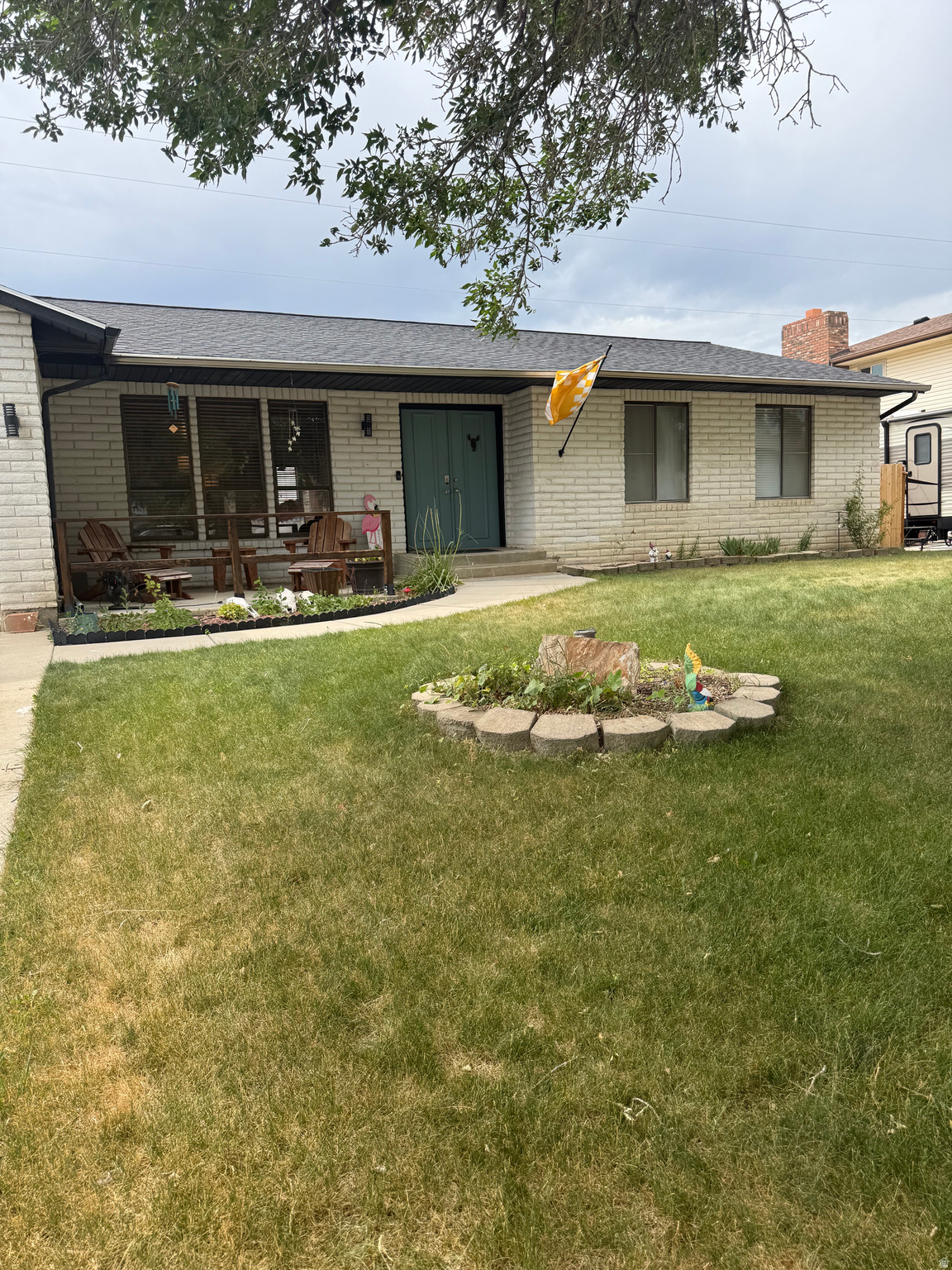 CASTLE HEIGHTS PLAT II - Residential Lease