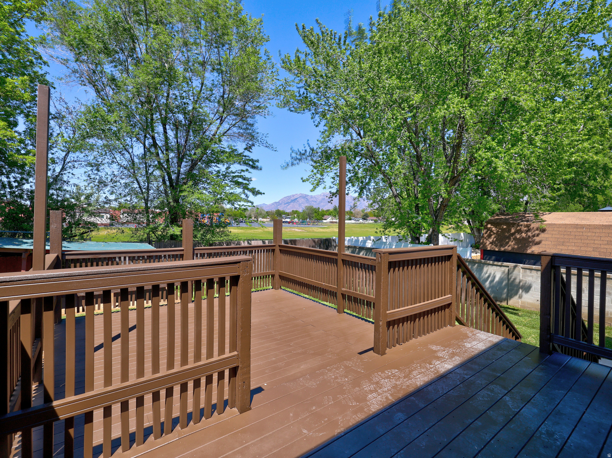 STORM MOUNTAIN TERRACE #7 - Residential