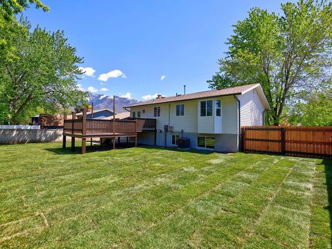 Tiny photo for 807 E DUSTY ROCK CIR, Sandy, UT 84094 (MLS # 2154926)