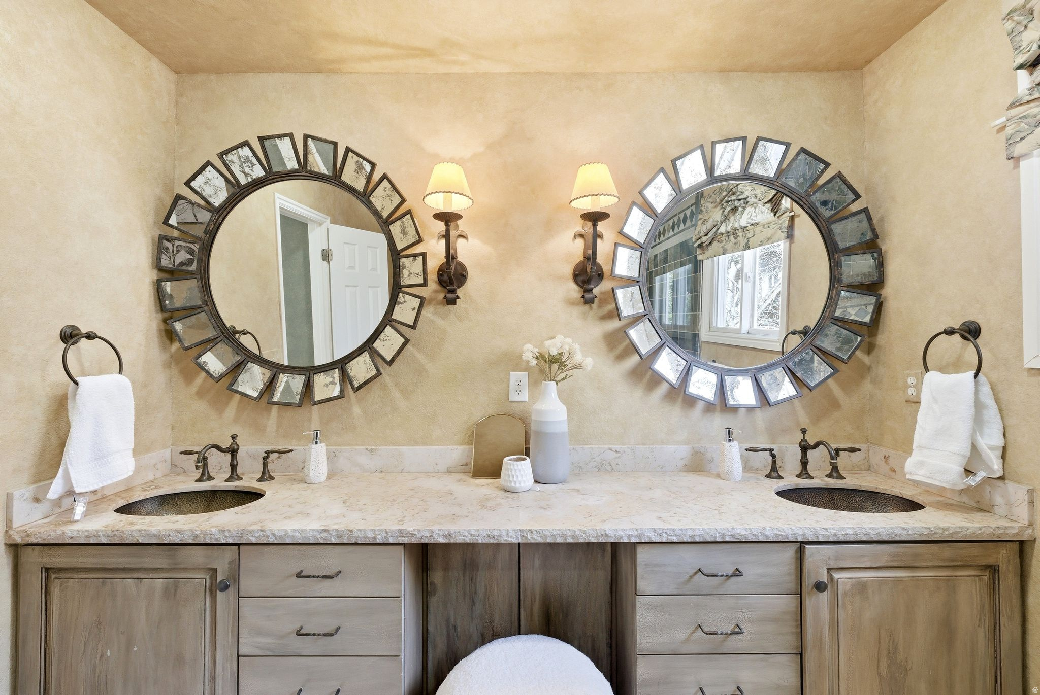 PROSPECTOR VILLAGE - Residential