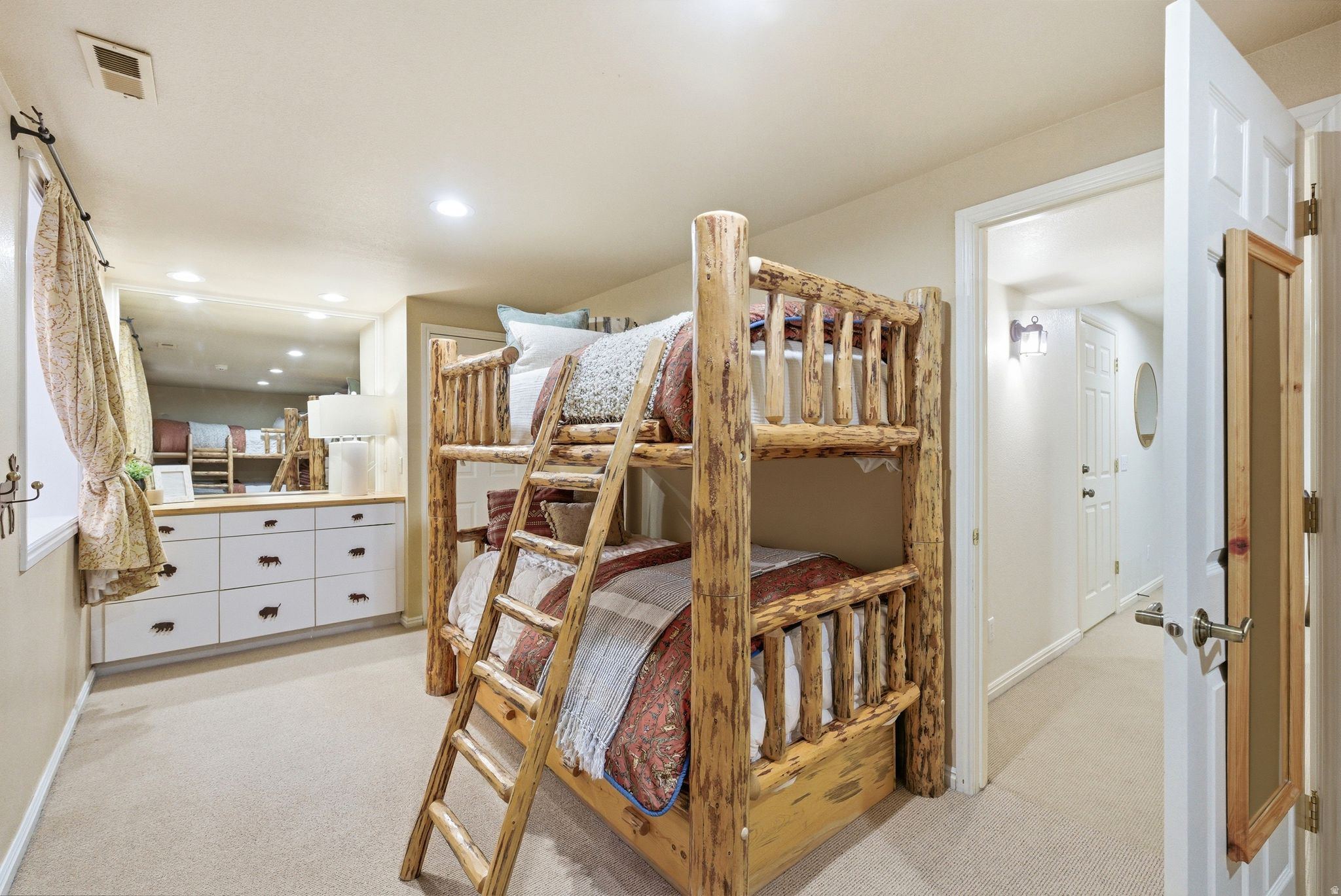 PROSPECTOR VILLAGE - Residential