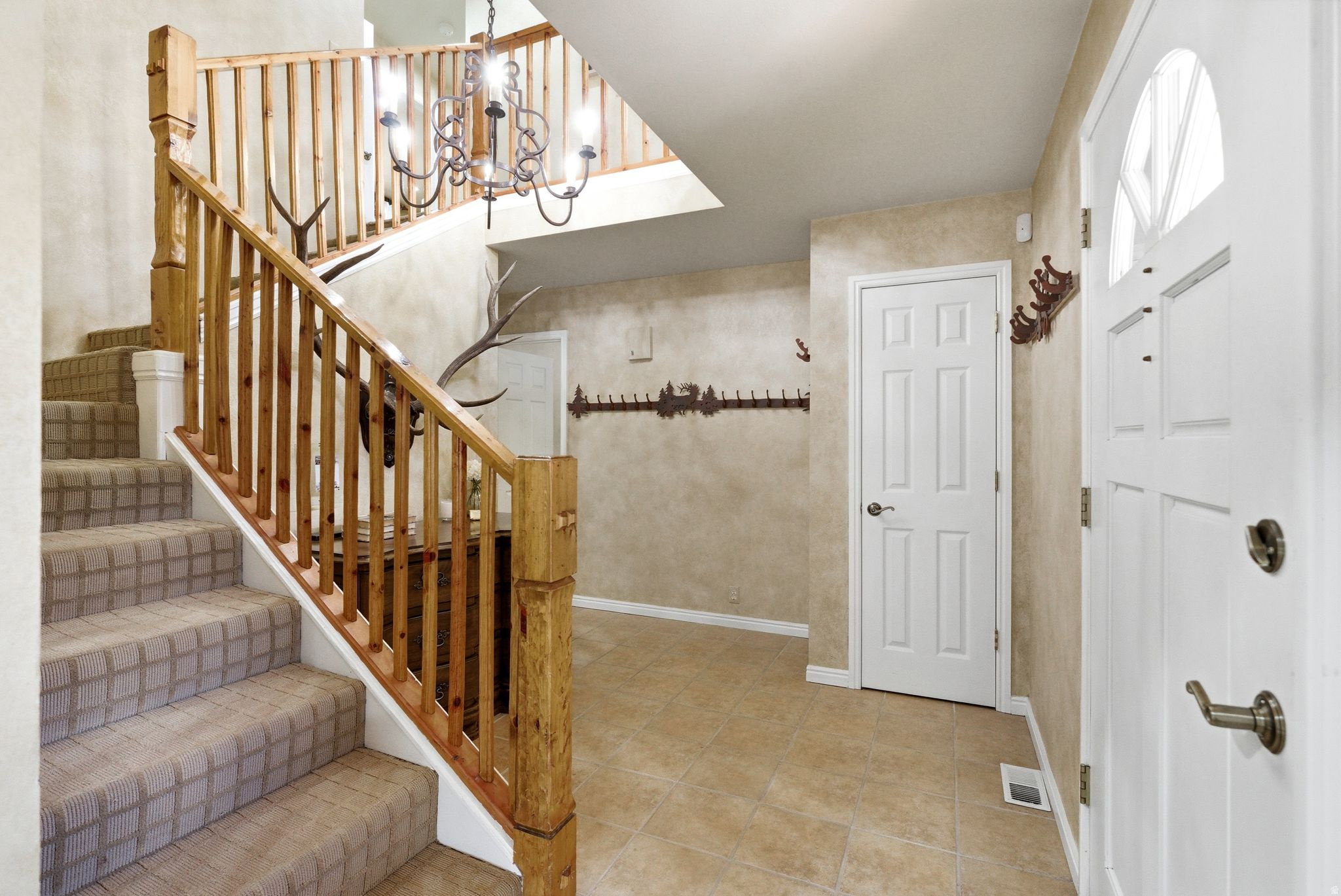 PROSPECTOR VILLAGE - Residential