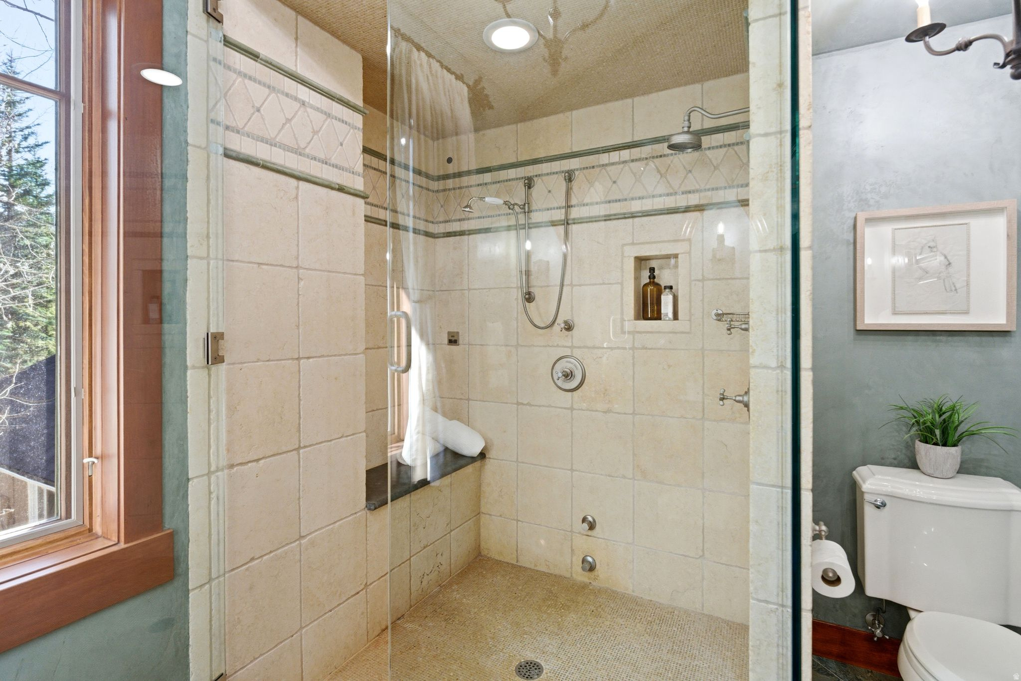 PROSPECTOR VILLAGE - Residential