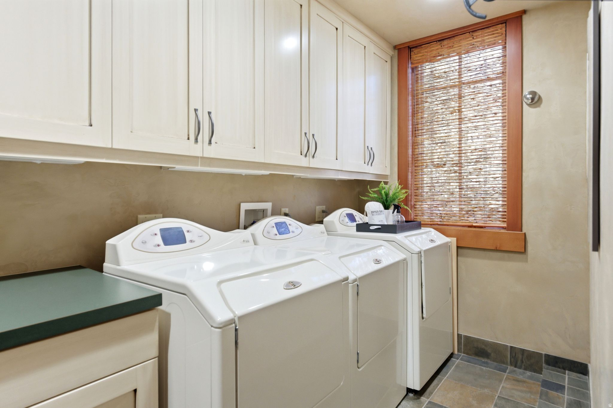 PROSPECTOR VILLAGE - Residential